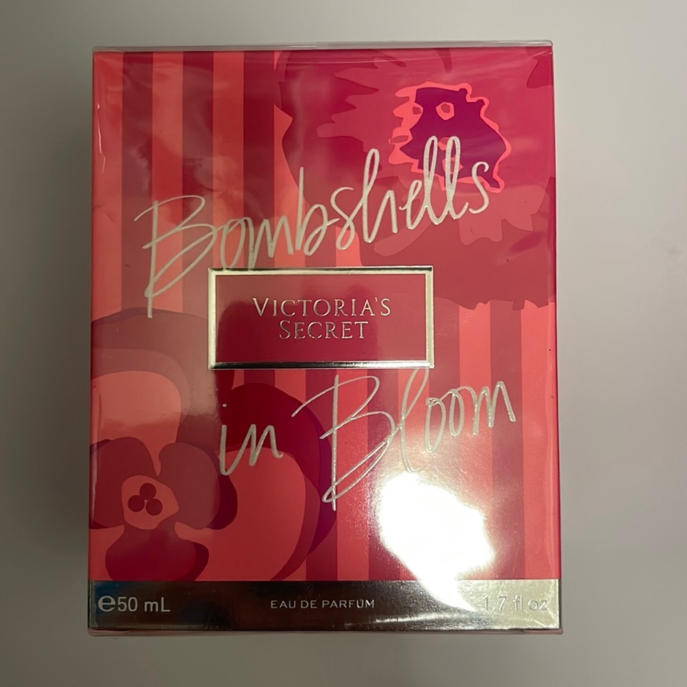 Victoria Secrets Bombshell in Bloom
